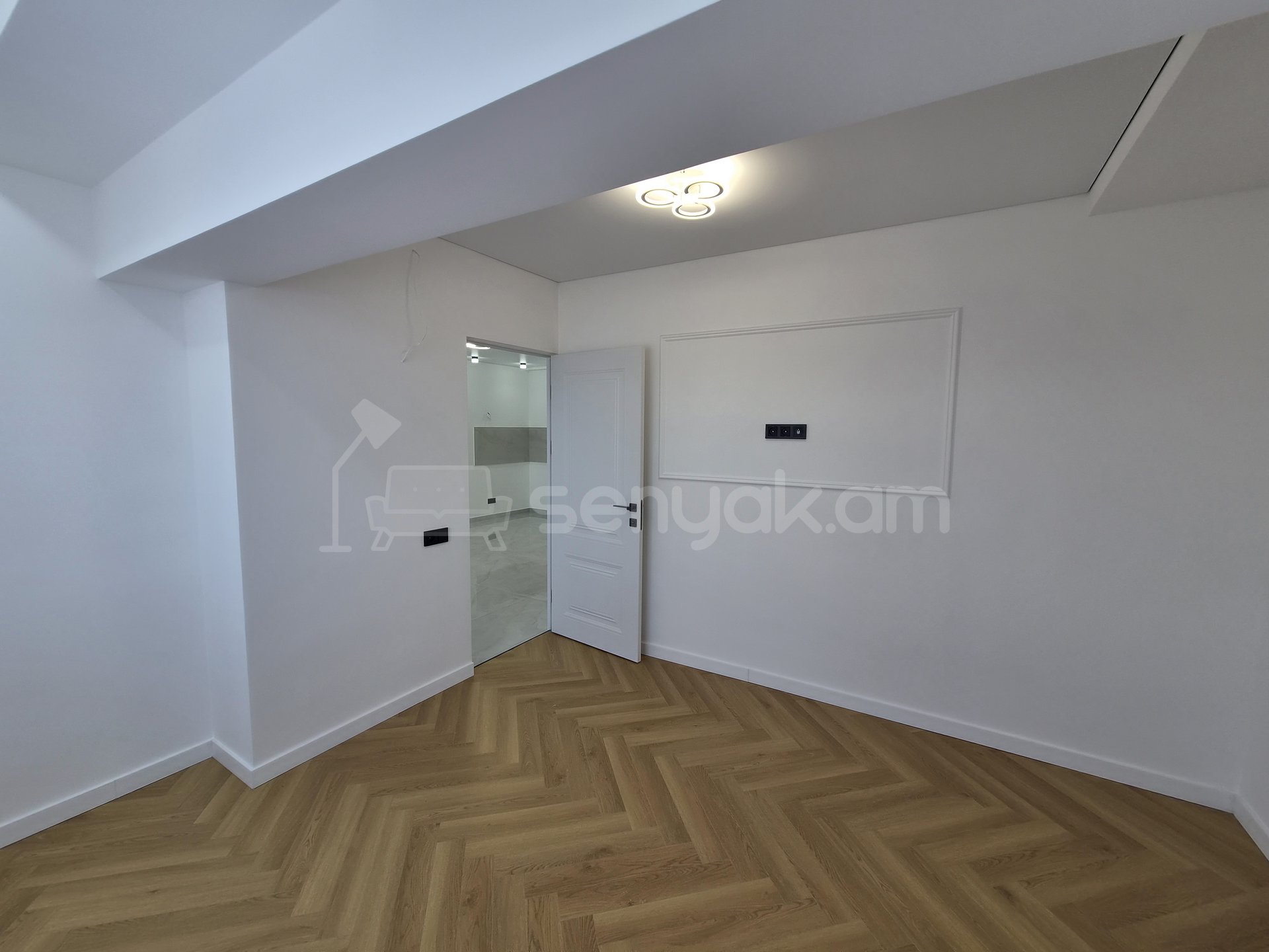 3 Սենյականոց Բնակարան, 63քմ, 12/13 հարկ, Դիզայներական Վերանորոգված
