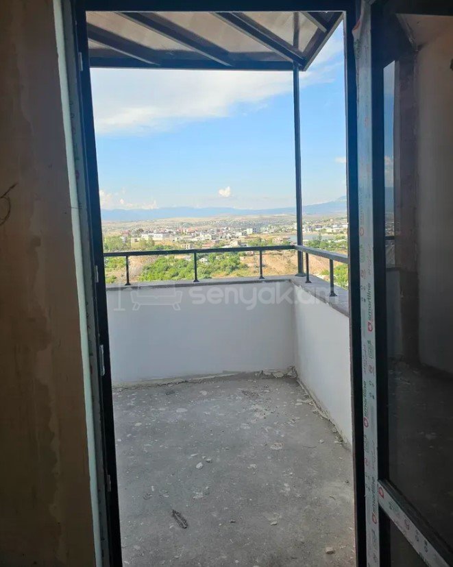 4 Սենյականոց Բնակարան Նորակառույցում, 108քմ, 18/18 հարկ, Զրոյական Վիճակում