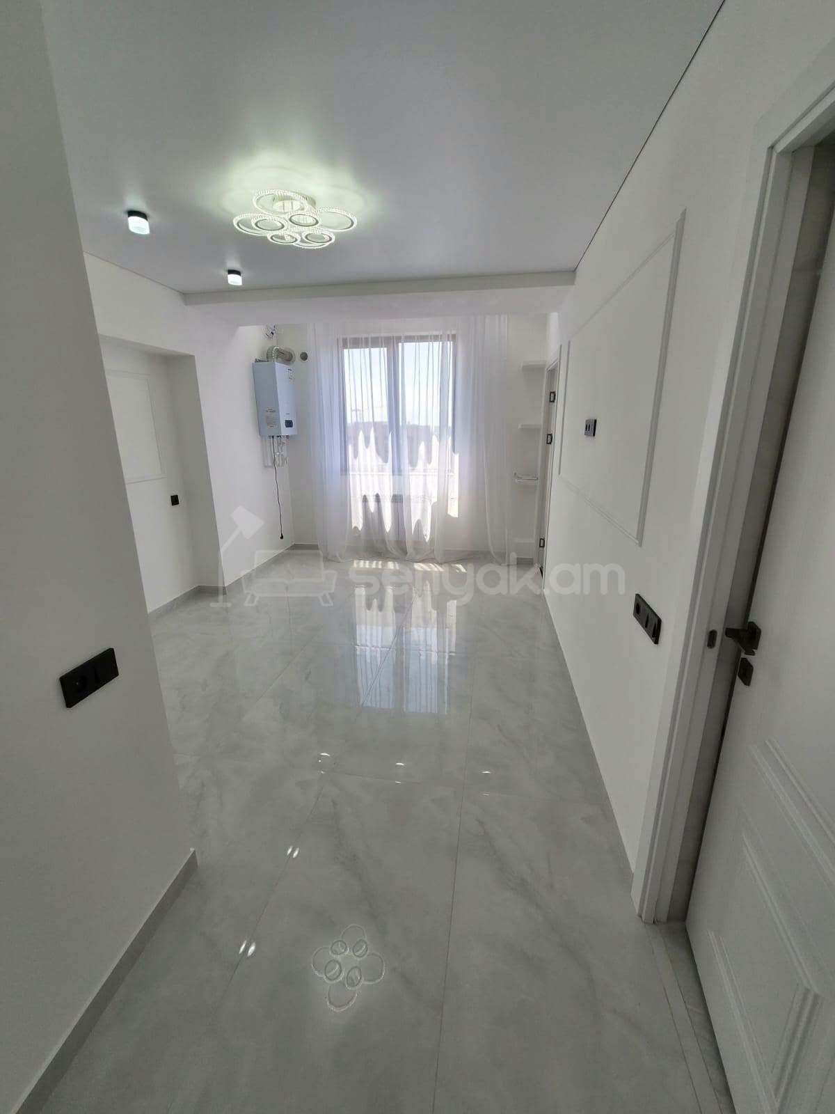2 Սենյականոց Բնակարան, 36քմ, 12/13 հարկ, Կապիտալ Վերանորոգված
