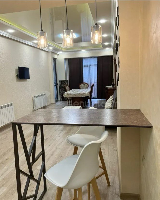 3 Սենյականոց Բնակարան Նորակառույցում, 95քմ, 3/13 հարկ, Դիզայներական Վերանորոգված