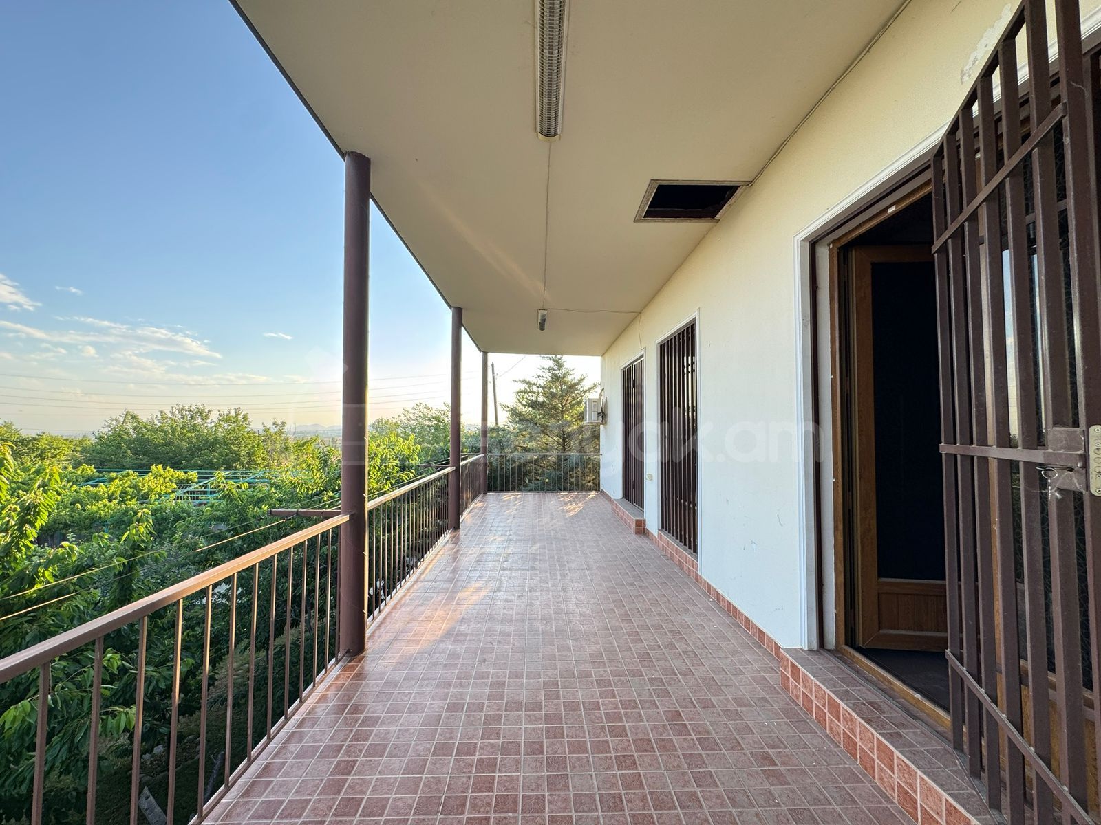 4 Սենյականոց Սեփական Տուն, 377քմ, Կապիտալ Վերանորոգված, Ավտոտնակով