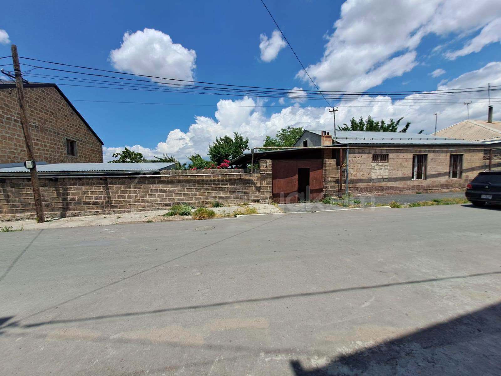 3 Սենյականոց Սեփական Տուն, 71քմ, Նորմալ Վիճակում