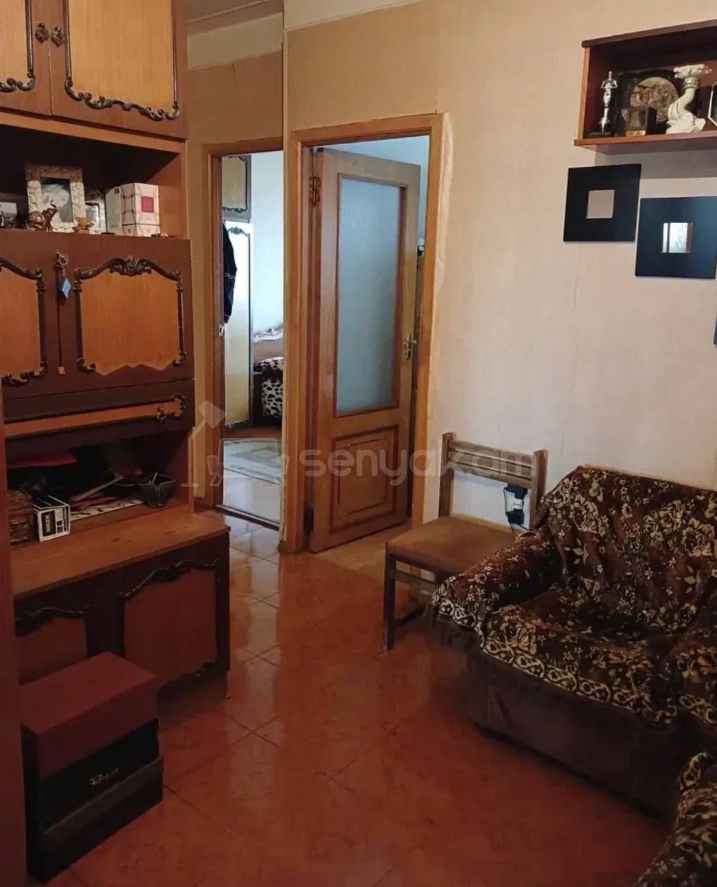 3 Սենյականոց Բնակարան, 81քմ, 5/9 հարկ, Պետական Վիճակում