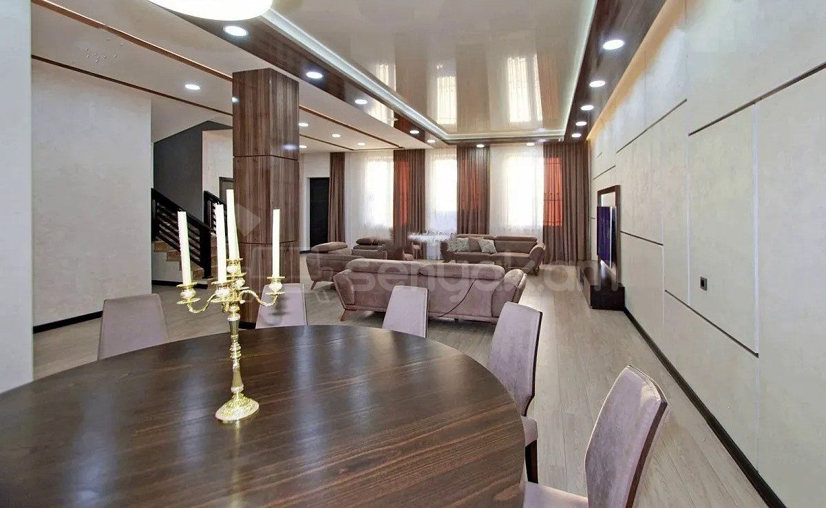 4 Սենյականոց Շքեղ Առանձնատուն, 280քմ, Լողավազանով