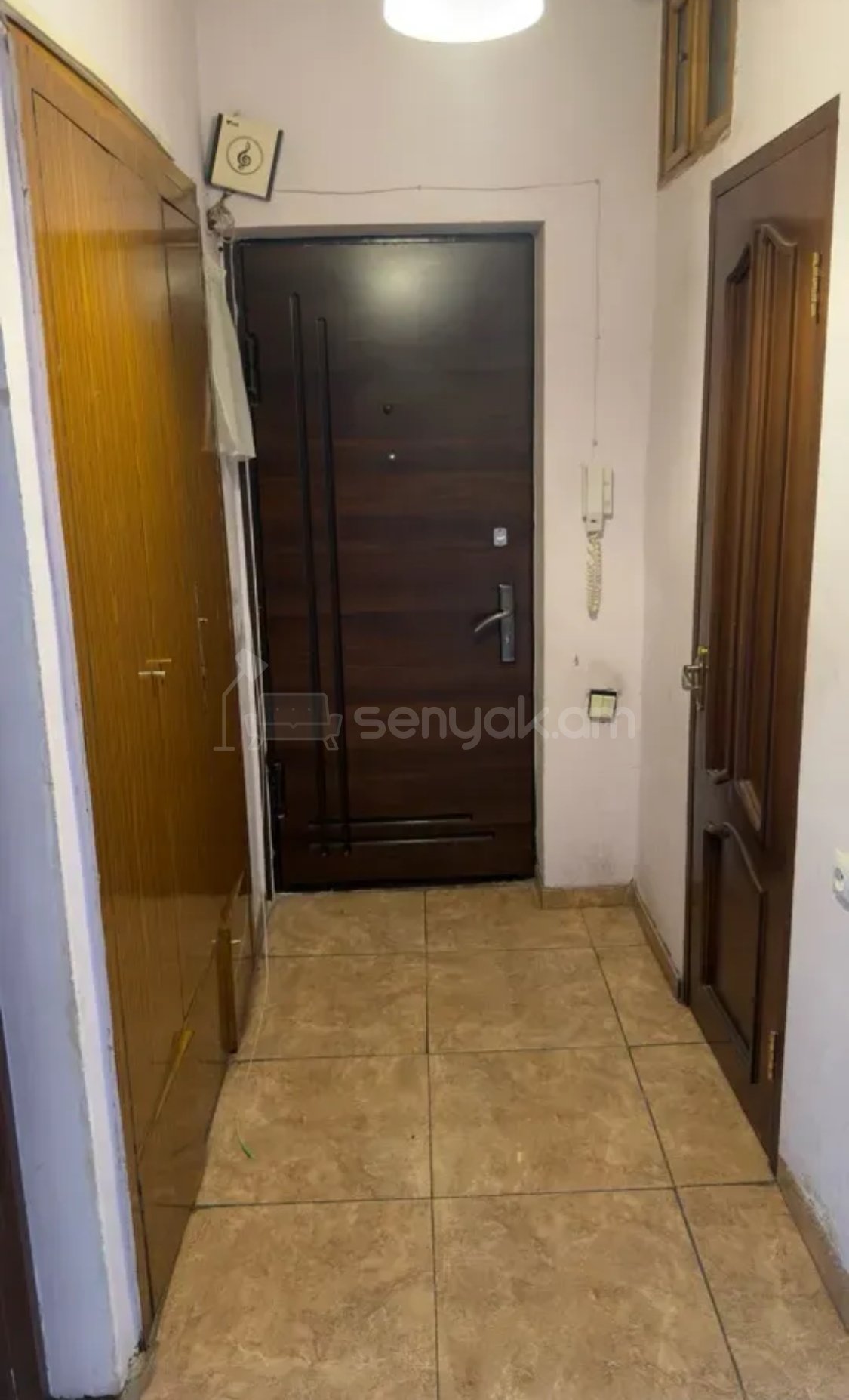 2 Սենյականոց Բնակարան Քարե Շենքում, 53քմ, 5/5 հարկ, Կոսմետիկ Վերանորոգված
