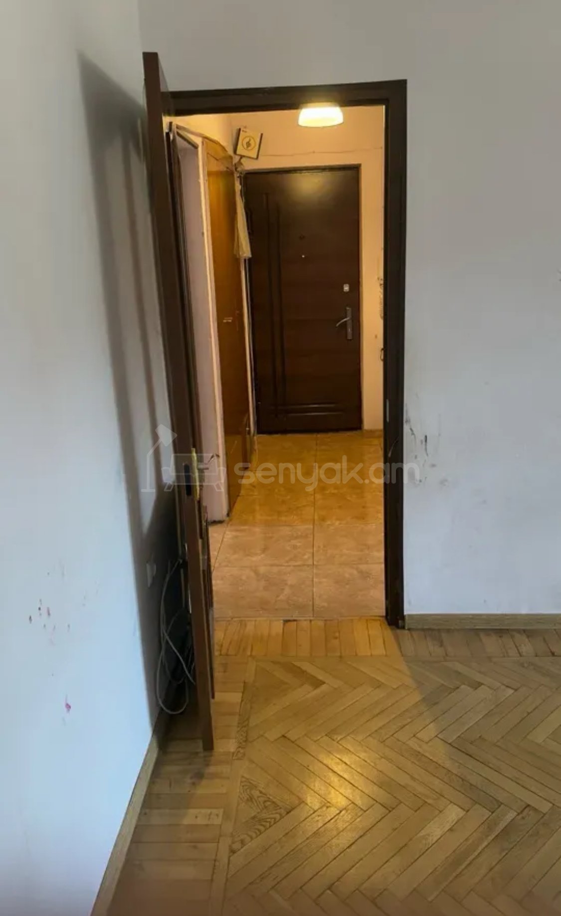 2 Սենյականոց Բնակարան Քարե Շենքում, 53քմ, 5/5 հարկ, Կոսմետիկ Վերանորոգված
