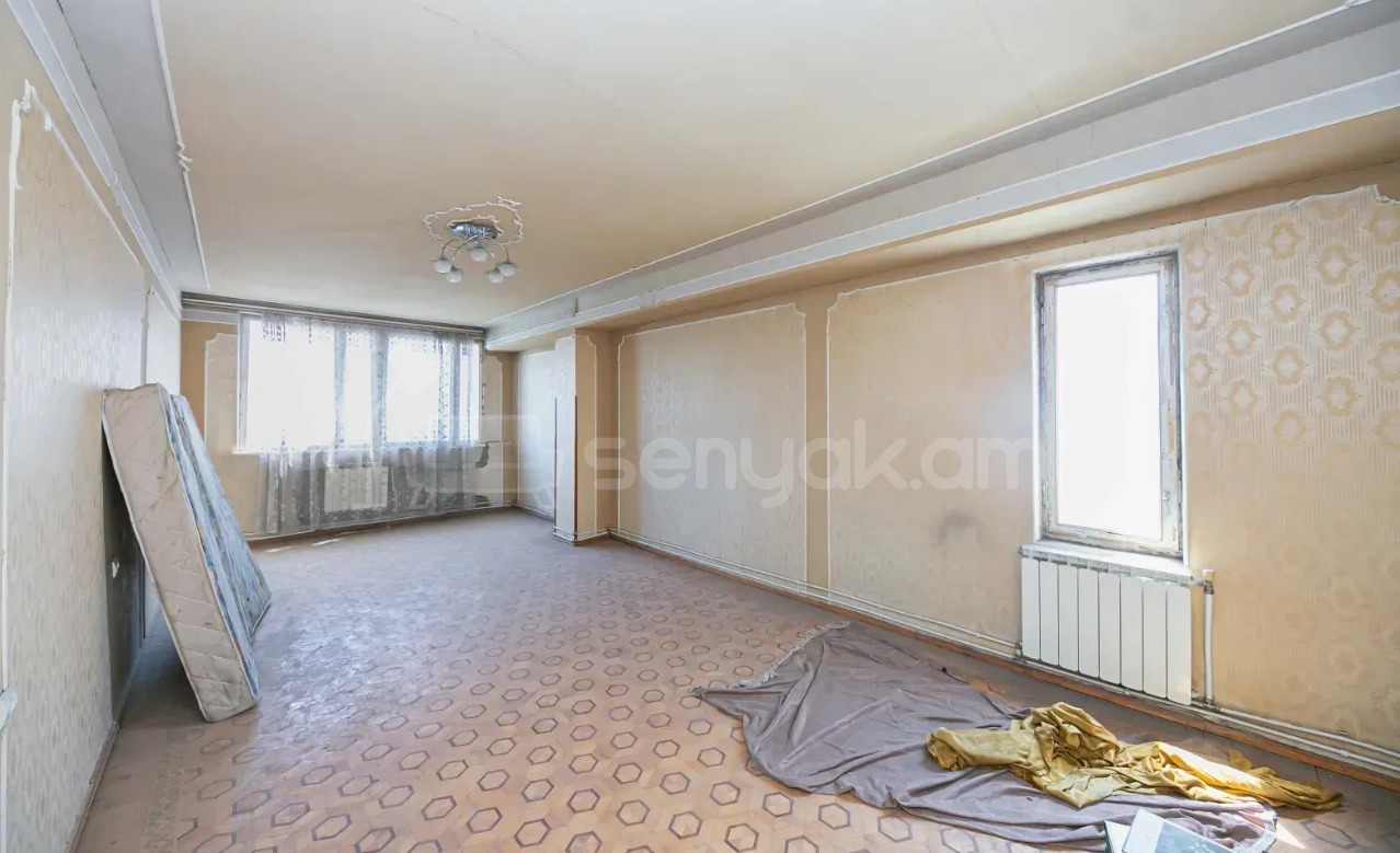 4 Սենյականոց Բնակարան, 107քմ, 8/16 հարկ, Նորմալ Վիճակում