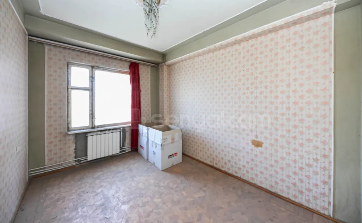 4 Սենյականոց Բնակարան, 107քմ, 8/16 հարկ, Նորմալ Վիճակում