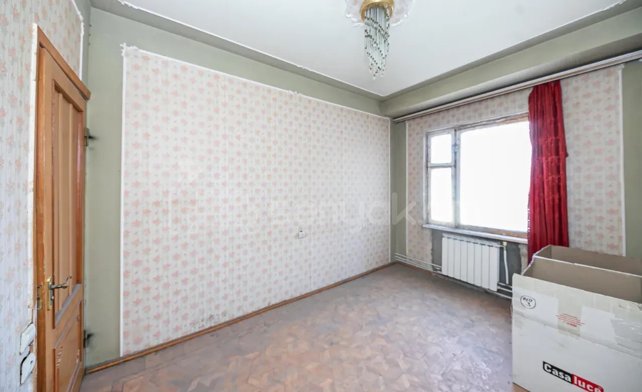 4 Սենյականոց Բնակարան, 107քմ, 8/16 հարկ, Նորմալ Վիճակում