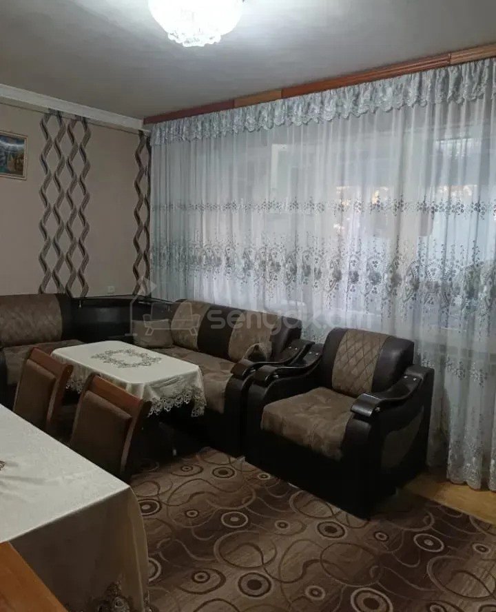 3 Սենյականոց Բնակարան, 73քմ, 4/9 հարկ, Նորմալ Վիճակում