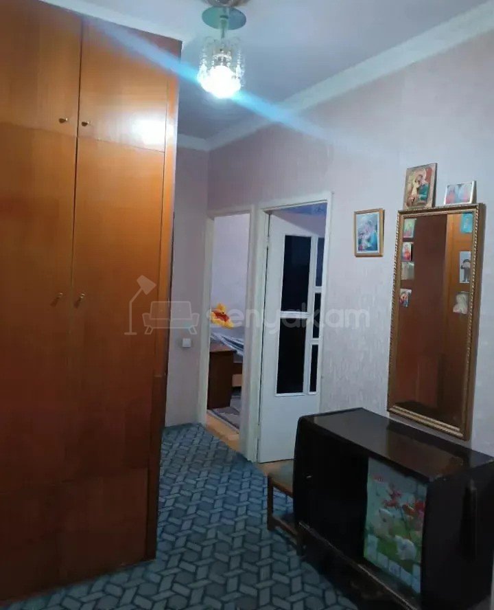 3 Սենյականոց Բնակարան, 73քմ, 4/9 հարկ, Նորմալ Վիճակում