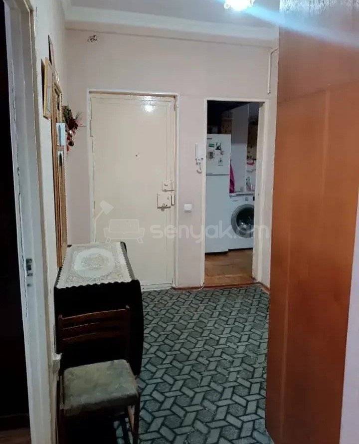 3 Սենյականոց Բնակարան, 73քմ, 4/9 հարկ, Նորմալ Վիճակում