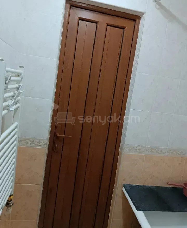 3 Սենյականոց Բնակարան, 73քմ, 4/9 հարկ, Նորմալ Վիճակում