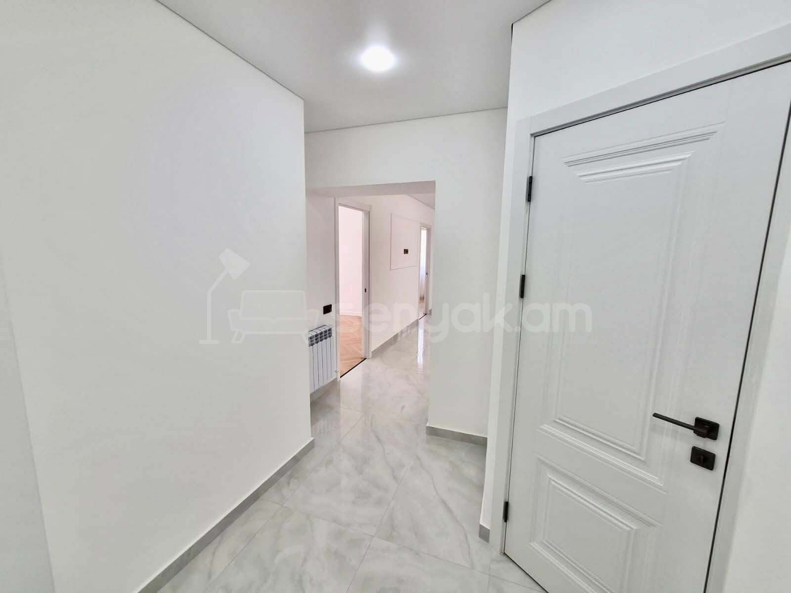 3 Սենյականոց Բնակարան, 63քմ, 12/13 հարկ, Դիզայներական Վերանորոգված
