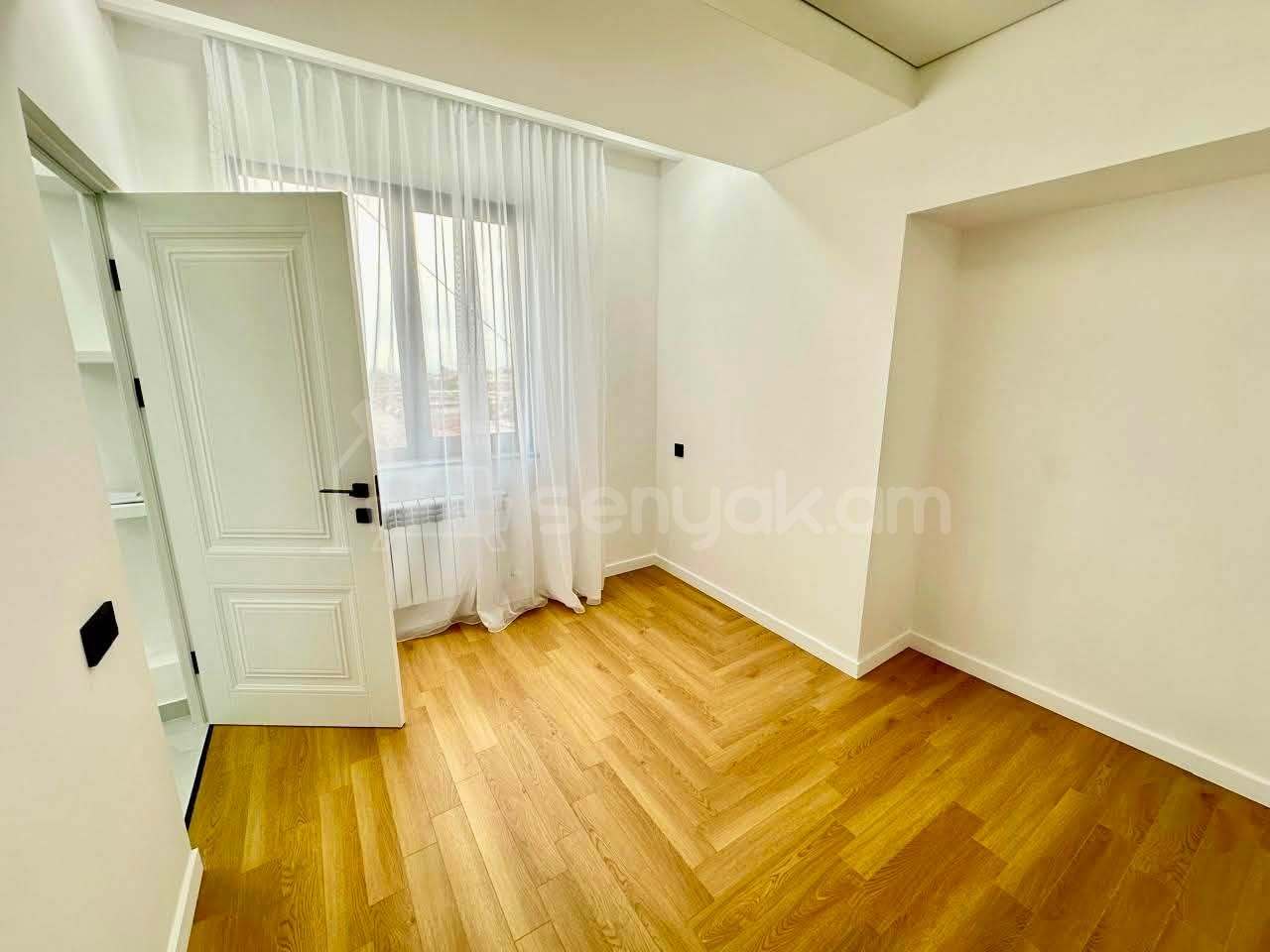 2 Սենյականոց Բնակարան, 36քմ, 12/13 հարկ, Դիզայներական Վերանորոգված