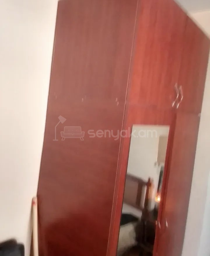 1 Սենյականոց Բնակարան Քարե Շենքում, 32քմ, 1/4 հարկ, Նորմալ Վիճակում