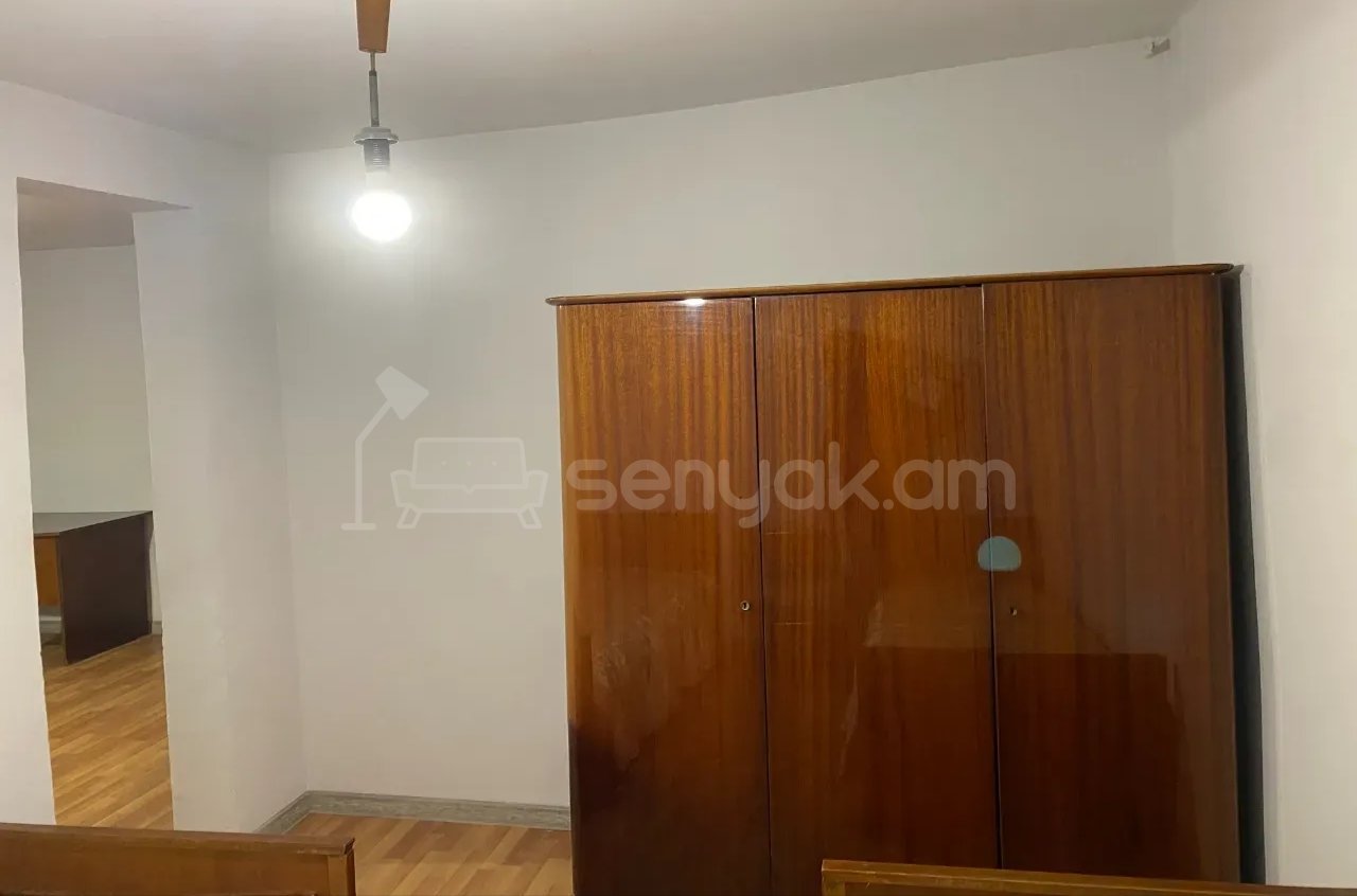 2 Սենյականոց Բնակարան Քարե Շենքում, 46քմ, 1/1 հարկ, Կապիտալ Վերանորոգված, Կահավորված, Արևկող