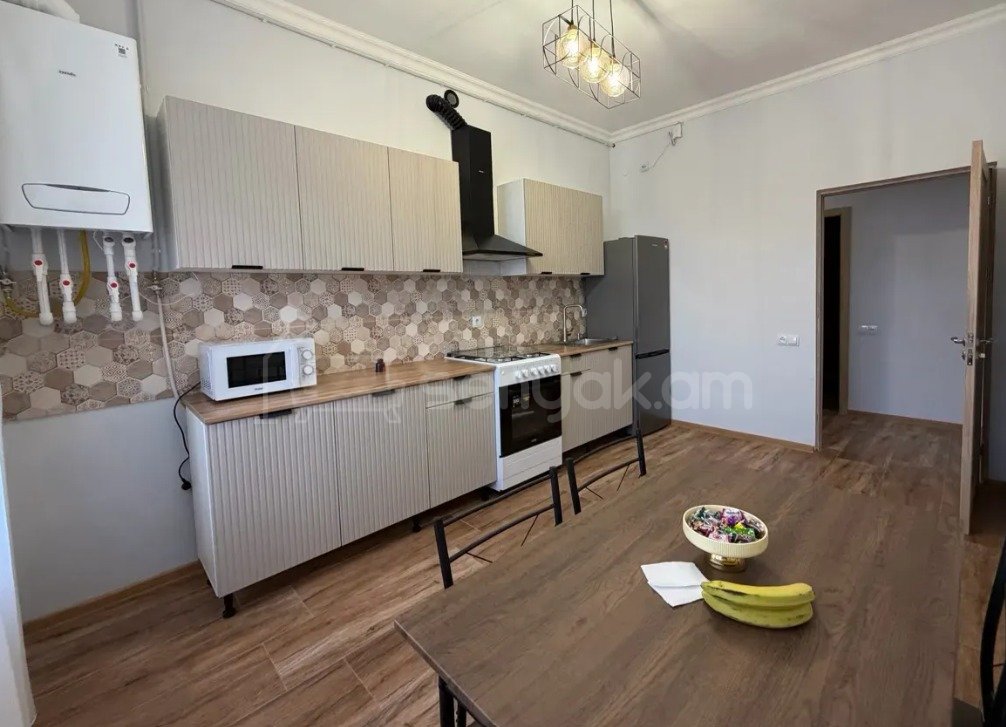 3 Սենյականոց Բնակարան Նորակառույցում, 101քմ, 5/13 հարկ, Կապիտալ Վերանորոգված, Կահավորված, Արևկող