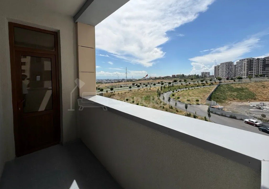 3 Սենյականոց Բնակարան Նորակառույցում, 101քմ, 5/13 հարկ, Կապիտալ Վերանորոգված, Կահավորված, Արևկող