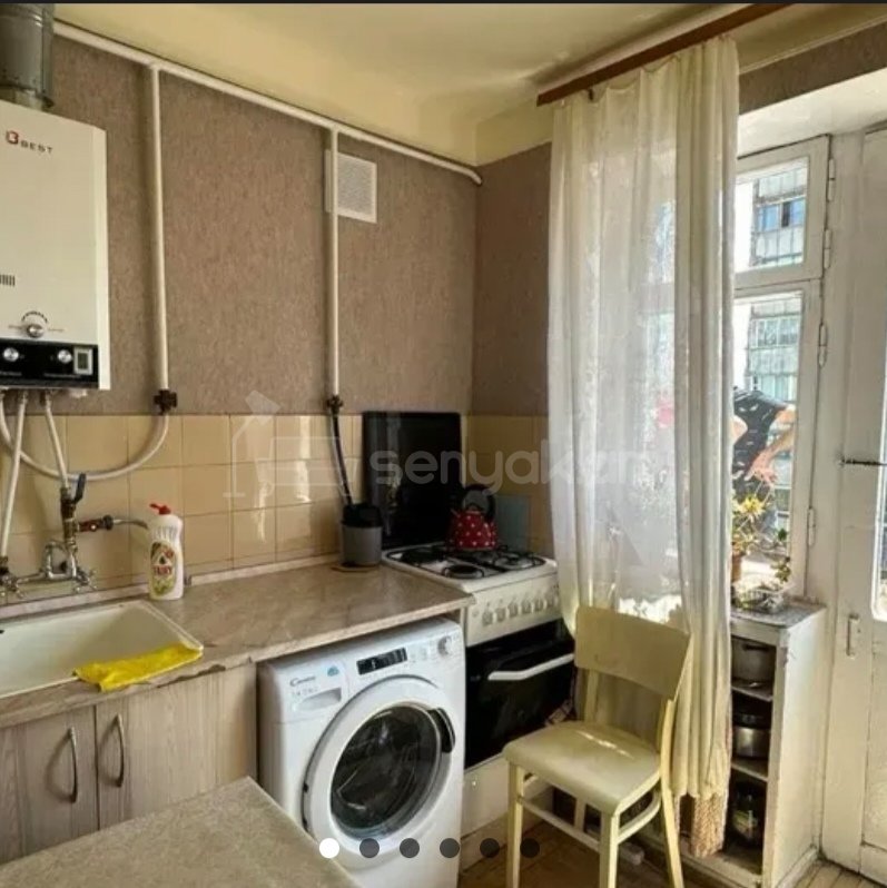 2 Սենյականոց Բնակարան Քարե Շենքում, 60քմ, 4/4 հարկ, Պետական Վիճակում, Կահավորված, Արևկող