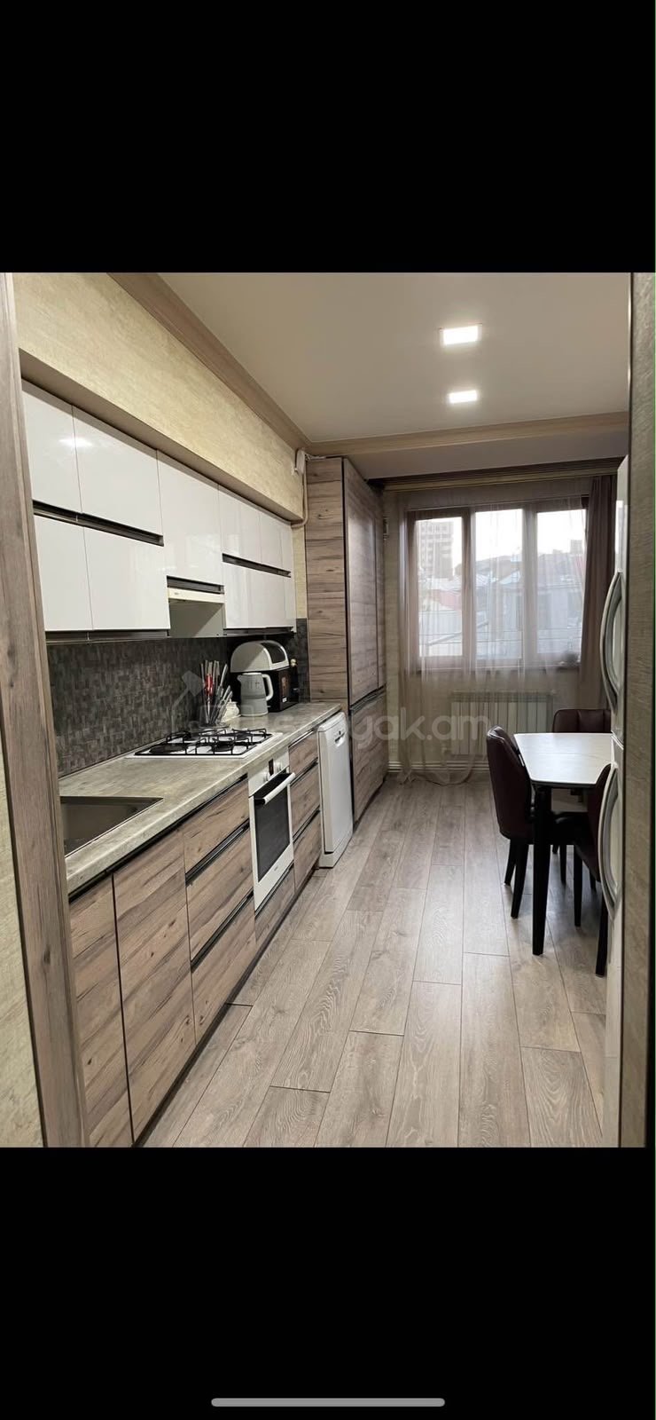 2 Սենյականոց Բնակարան, 60քմ, 4/10 հարկ, Դիզայներական Վերանորոգված, Կահավորված, Արևկող