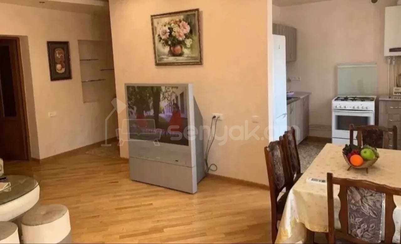 2 Սենյականոց Բնակարան Քարե Շենքում, 56քմ, 2/5 հարկ, Կապիտալ Վերանորոգված, Կահավորված