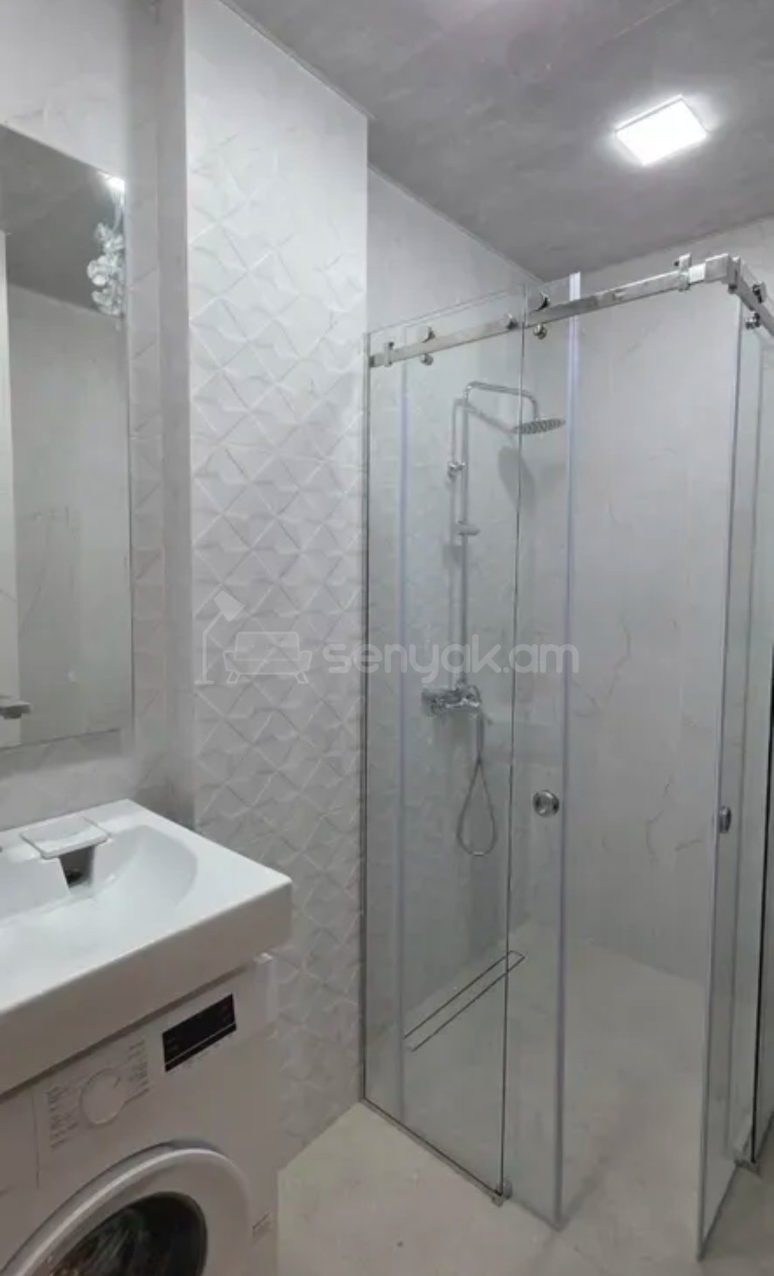 2 Սենյականոց Բնակարան Նորակառույցում, 52քմ, 10/16 հարկ, Կապիտալ Վերանորոգված, Կահավորված, Արևկող
