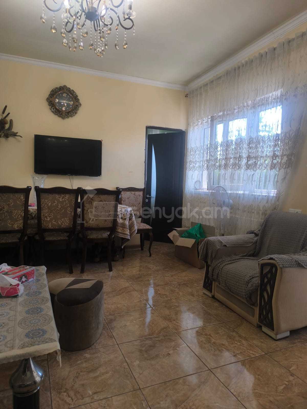 3 Սենյականոց Սեփական Տուն, 65քմ, Նորմալ Վիճակում, Կահավորված