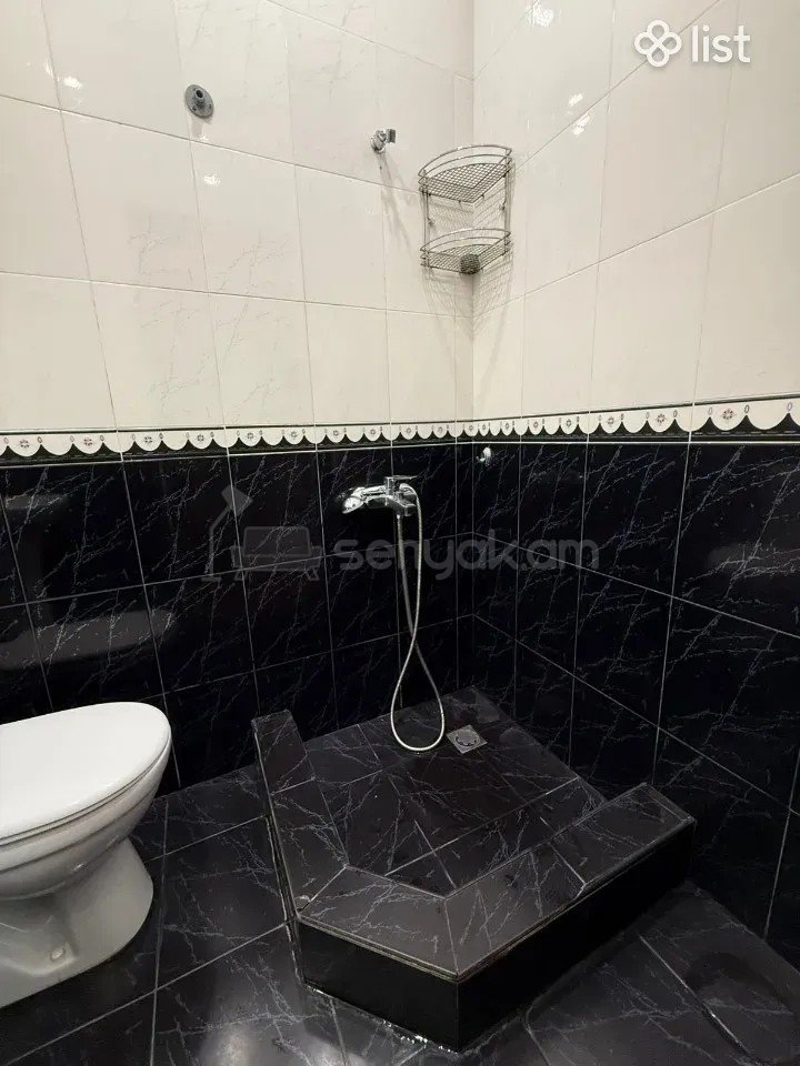 1 Սենյականոց Բնակարան Քարե Շենքում, 40քմ, 2/4 հարկ, Կապիտալ Վերանորոգված, Կահավորված, Արևկող