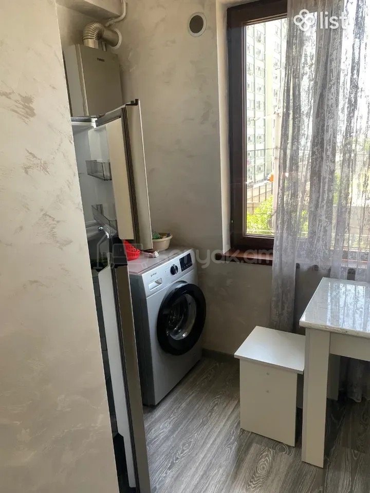 2 Սենյականոց Բնակարան Նորակառույցում, 50քմ, 2/9 հարկ, Կապիտալ Վերանորոգված, Կահավորված, Արևկող