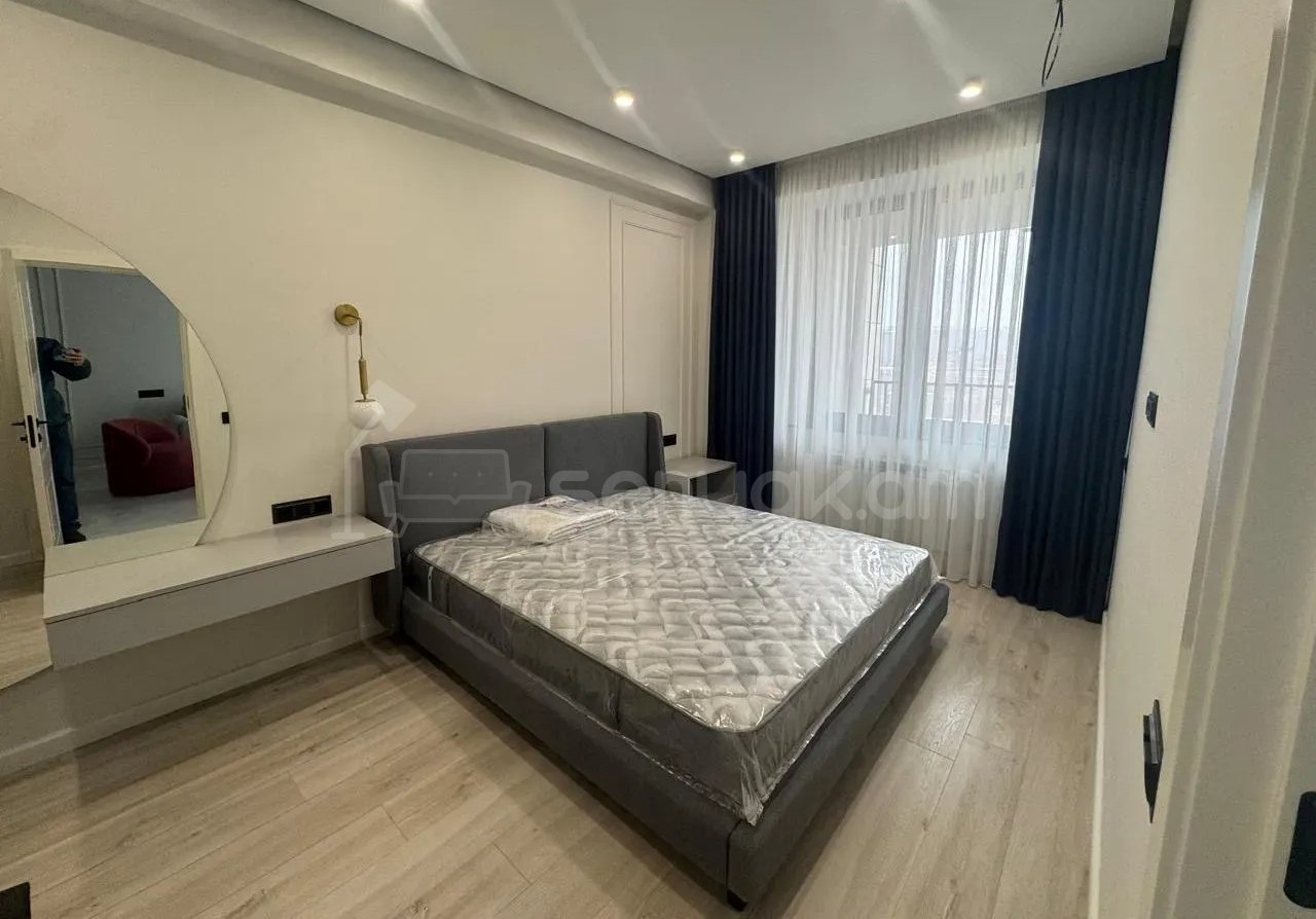 2 Սենյականոց Բնակարան Նորակառույցում, 68քմ, 9/18 հարկ, Դիզայներական Վերանորոգված, Կահավորված, Արևկող