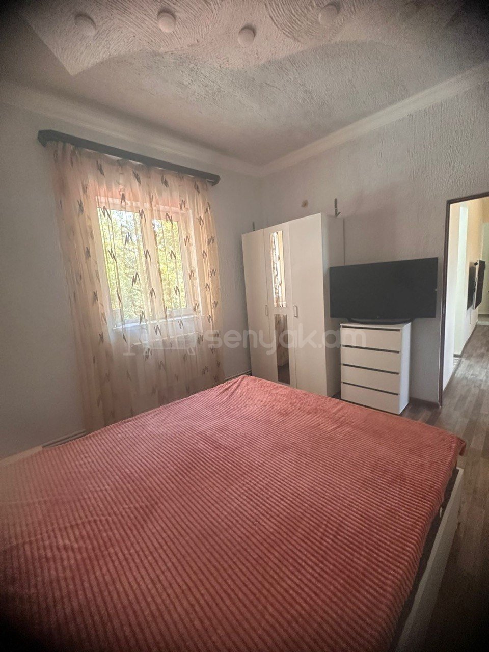 4 Սենյականոց Բնակարան, 89քմ, 2/3 հարկ, Դիզայներական Վերանորոգված, Կահավորված, Արևկող