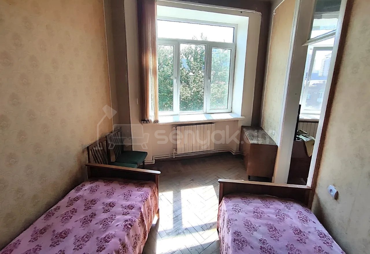2 Սենյականոց Բնակարան Քարե Շենքում, 49քմ, 5/5 հարկ, Պետական Վիճակում