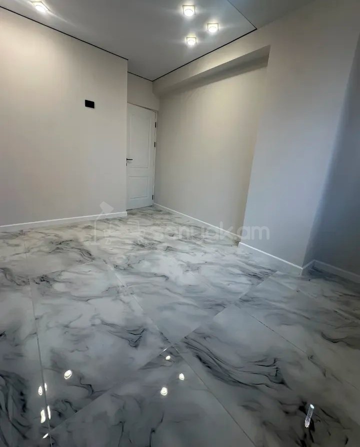 2 Սենյականոց Բնակարան, 40քմ, 8/9 հարկ, Կապիտալ Վերանորոգված