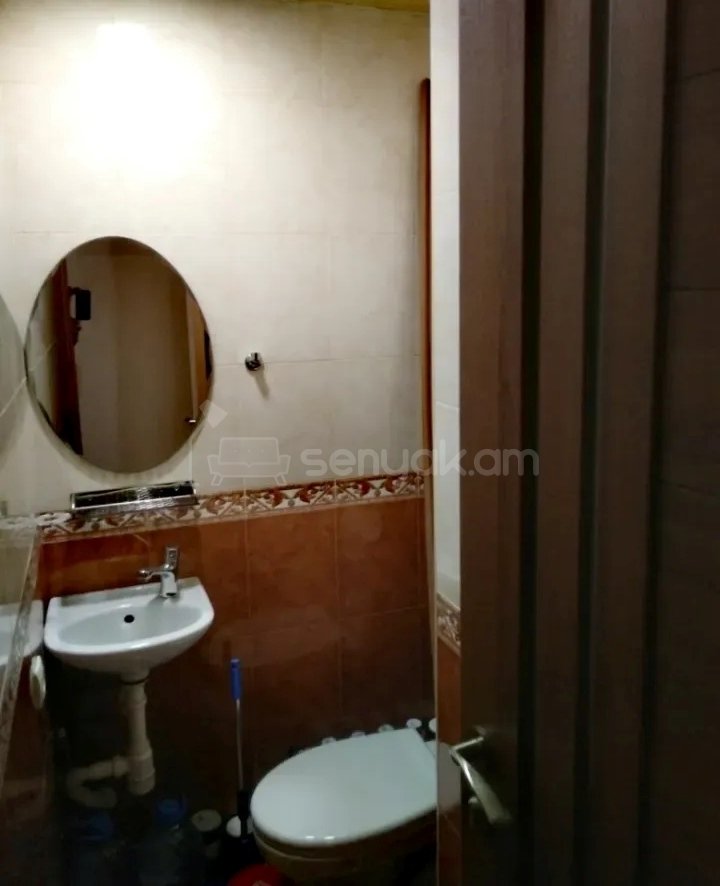 3 Սենյականոց Բնակարան, 90քմ, 4/9 հարկ, Նորմալ Վիճակում
