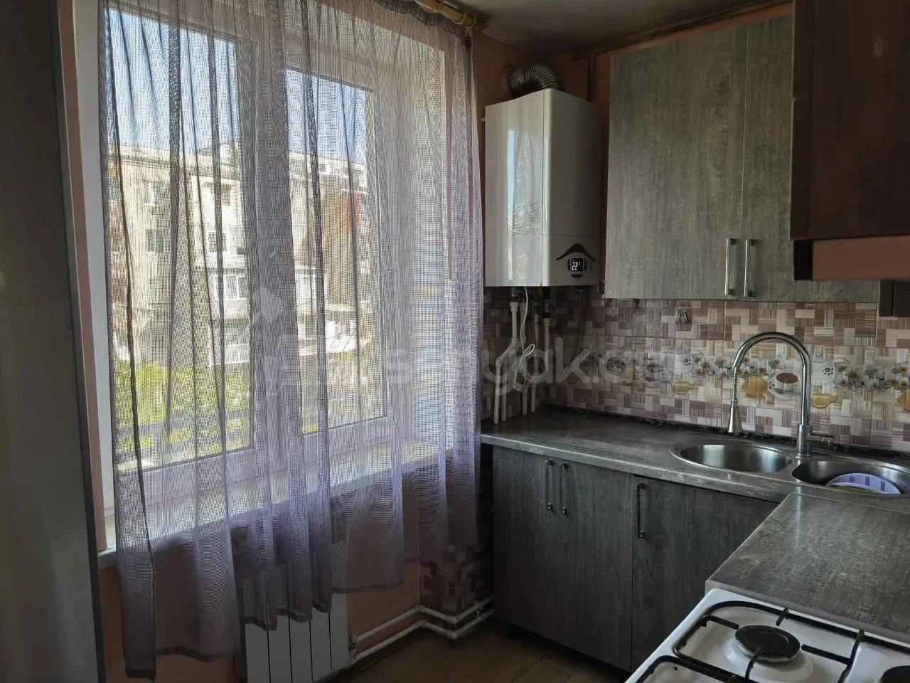 2 Սենյականոց Բնակարան Քարե Շենքում, 50քմ, 3/5 հարկ, Կապիտալ Վերանորոգված
