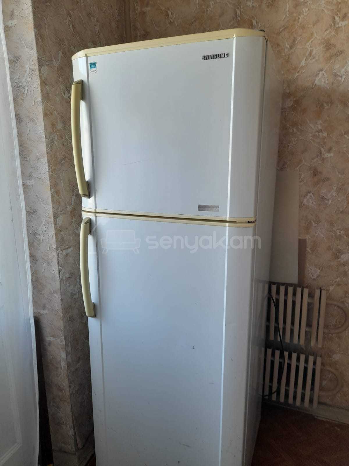 1 Սենյականոց Բնակարան Քարե Շենքում, 40քմ, 1/5 հարկ, Նորմալ Վիճակում, Կահավորված