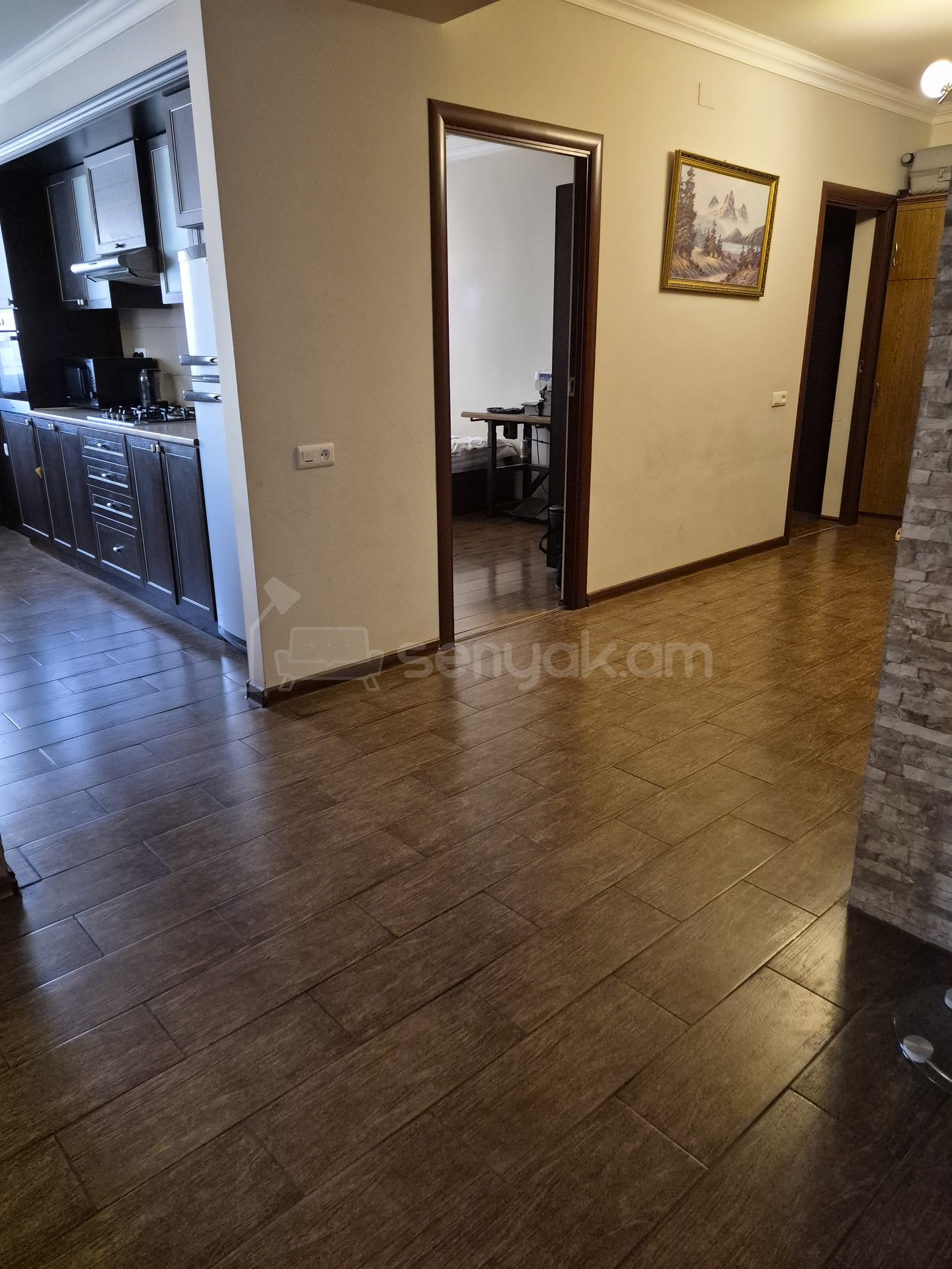 4 Սենյականոց Բնակարան, 108քմ, 10/12 հարկ, Դիզայներական Վերանորոգված