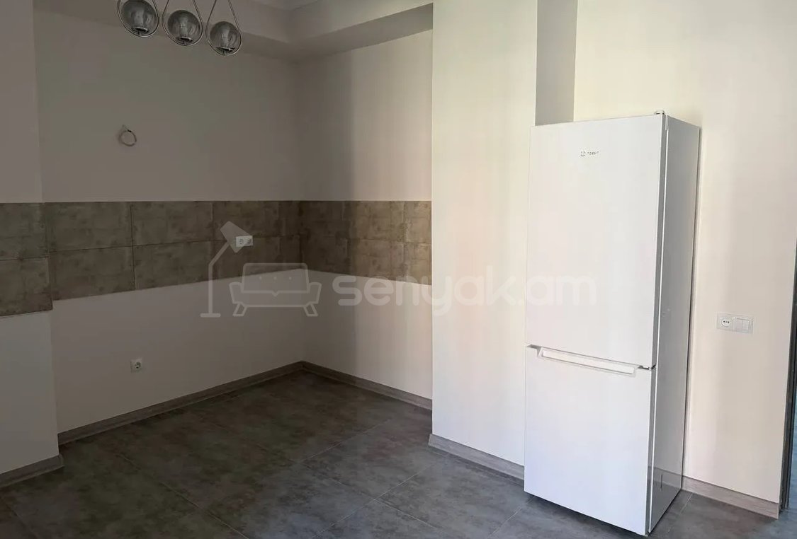 3 Սենյականոց Բնակարան Նորակառույցում, 94քմ, 2/8 հարկ, Կապիտալ Վերանորոգված, Կահավորված