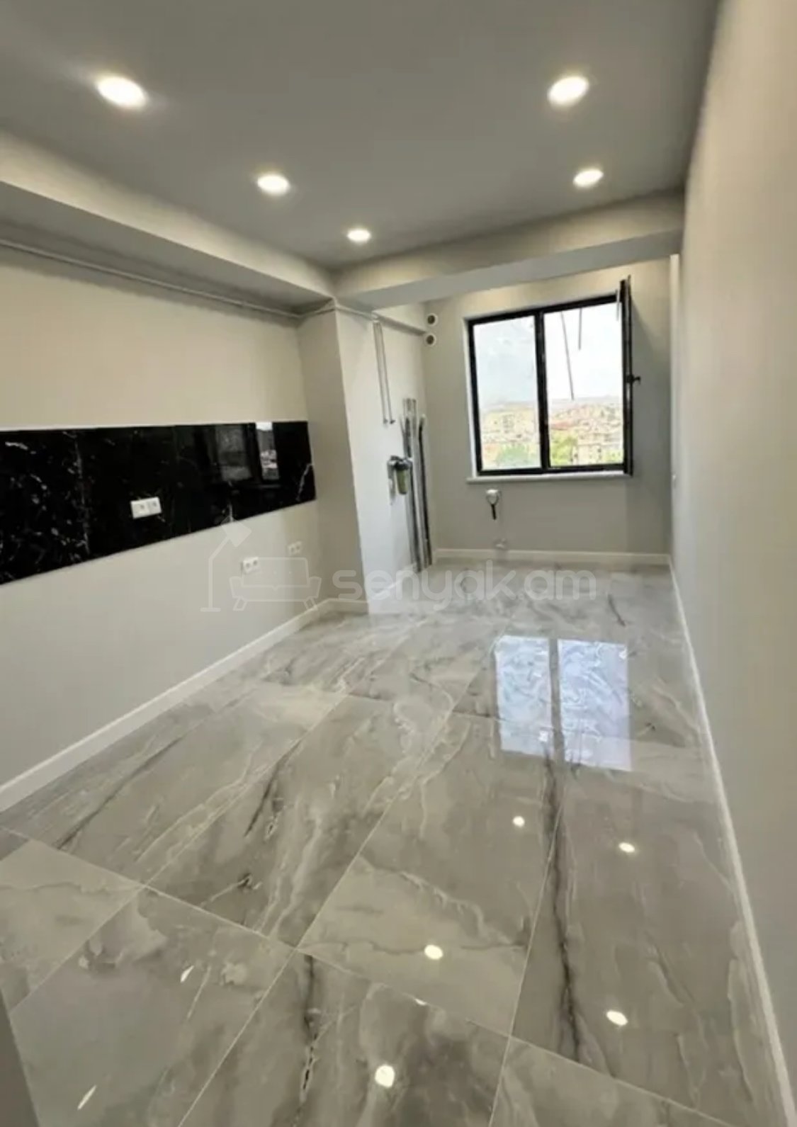 1 Սենյականոց Բնակարան, 45քմ, 8/10 հարկ, Կապիտալ Վերանորոգված