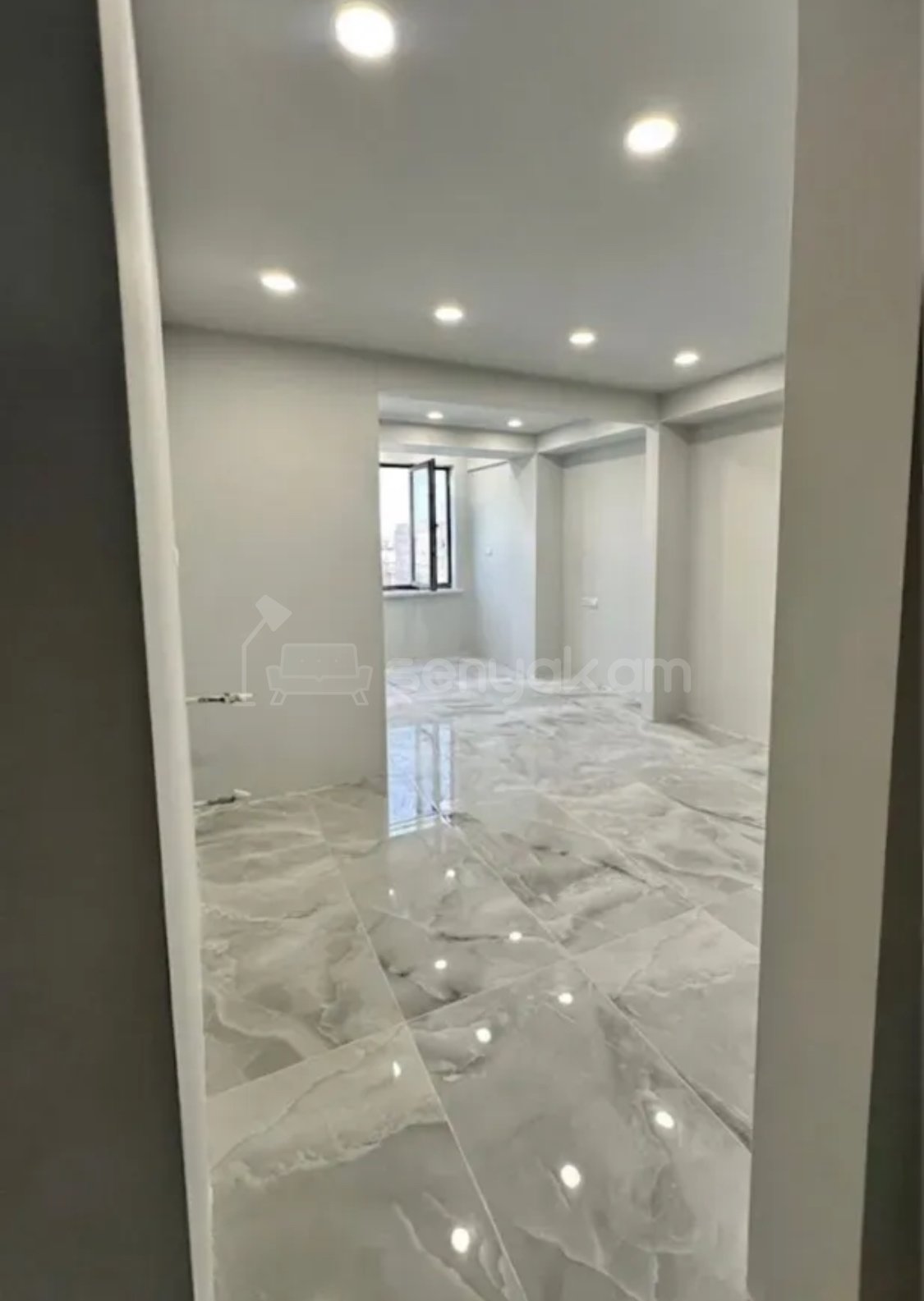 1 Սենյականոց Բնակարան, 45քմ, 8/10 հարկ, Կապիտալ Վերանորոգված
