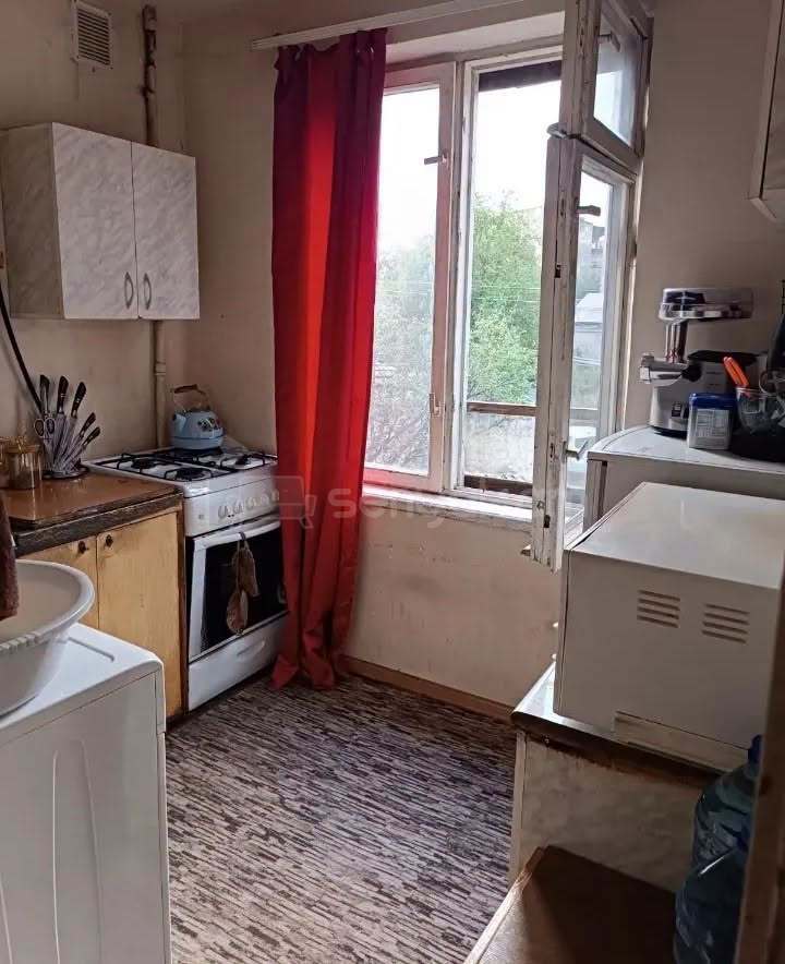 1 Սենյականոց Բնակարան, 32քմ, 3/4 հարկ, Պետական Վիճակում