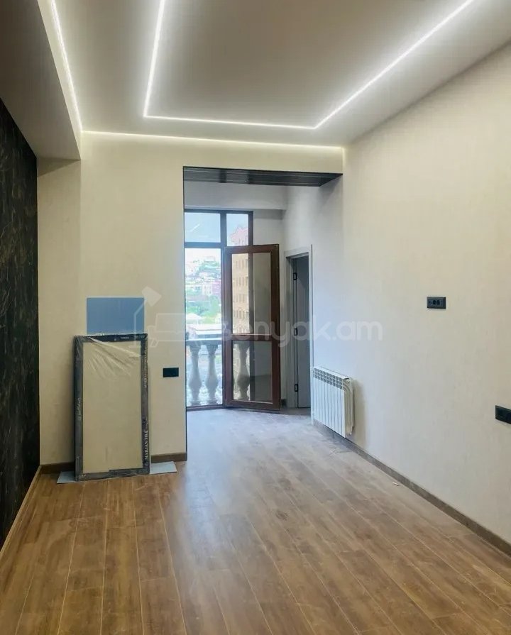 2 Սենյականոց Բնակարան Նորակառույցում, 46քմ, 7/8 հարկ, Կապիտալ Վերանորոգված