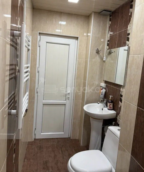 3 Սենյականոց Բնակարան Նորակառույցում, 59քմ, 4/19 հարկ, Կապիտալ Վերանորոգված, Կահավորված, Արևկող