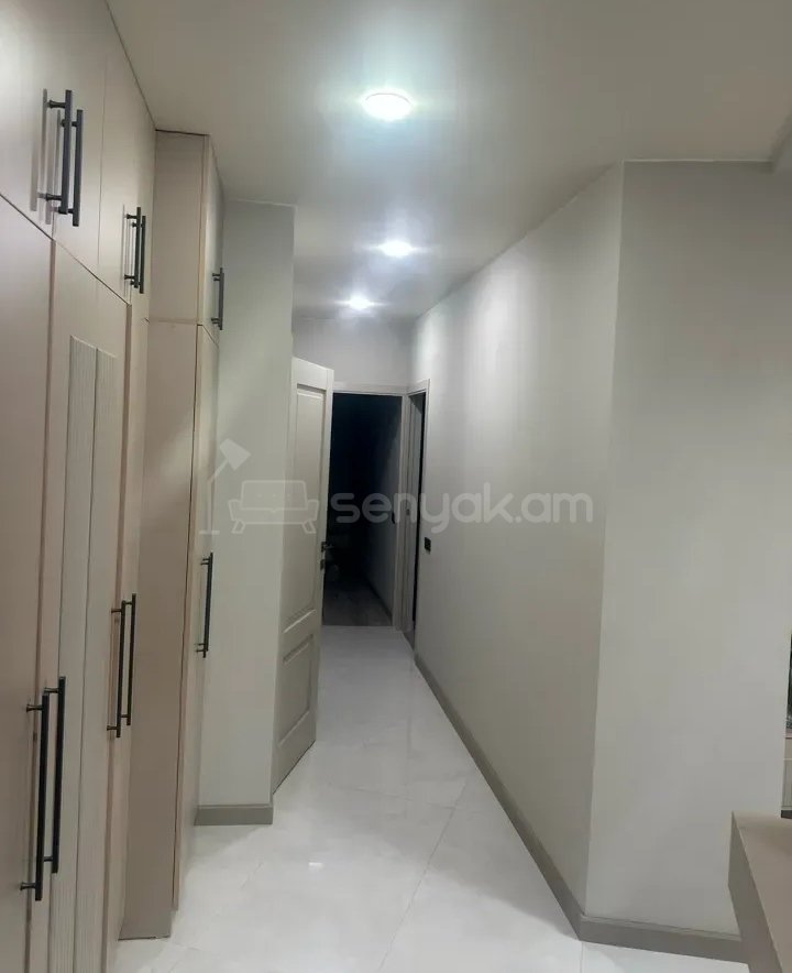 3 Սենյականոց Բնակարան, 83քմ, 10/16 հարկ, Կապիտալ Վերանորոգված