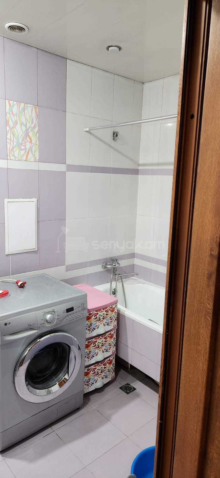 3 Սենյականոց Բնակարան, 73քմ, 2/9 հարկ, Կապիտալ Վերանորոգված, Կահավորված