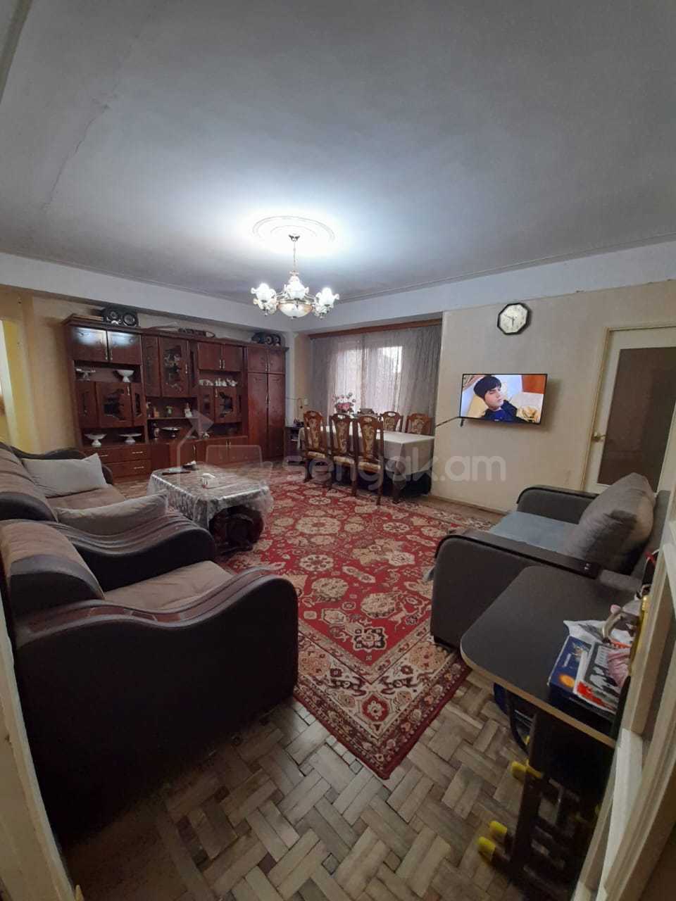 3 Սենյականոց Բնակարան, 70քմ, 5/16 հարկ, Նորմալ Վիճակում