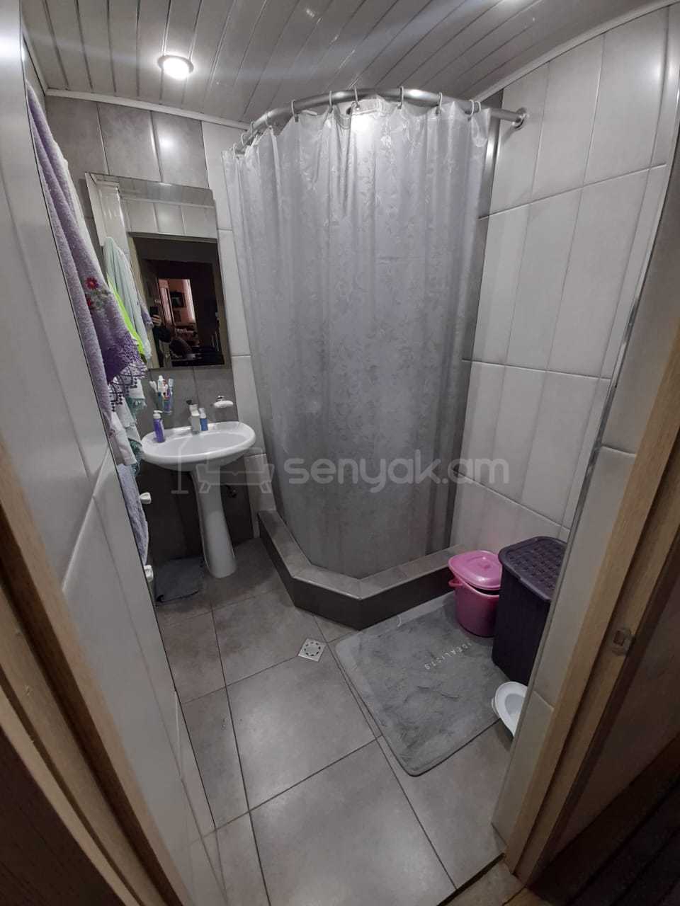 3 Սենյականոց Բնակարան, 70քմ, 5/16 հարկ, Նորմալ Վիճակում