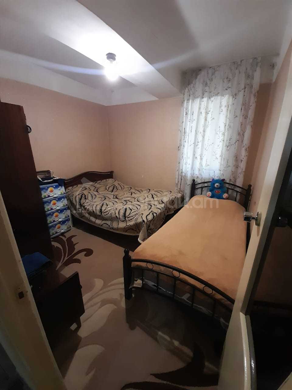 3 Սենյականոց Բնակարան, 70քմ, 5/16 հարկ, Նորմալ Վիճակում