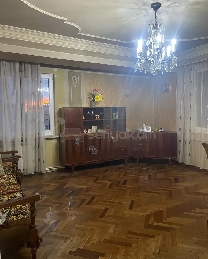 3 Սենյականոց Բնակարան, 85քմ, 9/14 հարկ, Պետական Վիճակում